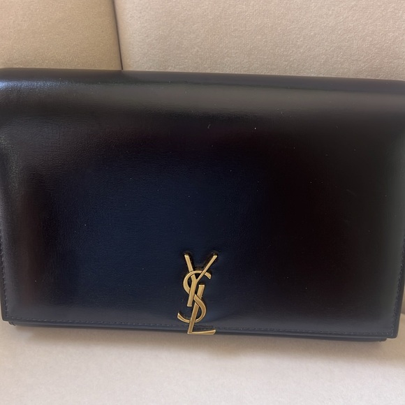 Saint Laurent Smooth Calfskin Monogram Gold Chain Wallet - Picture 9 of 9
